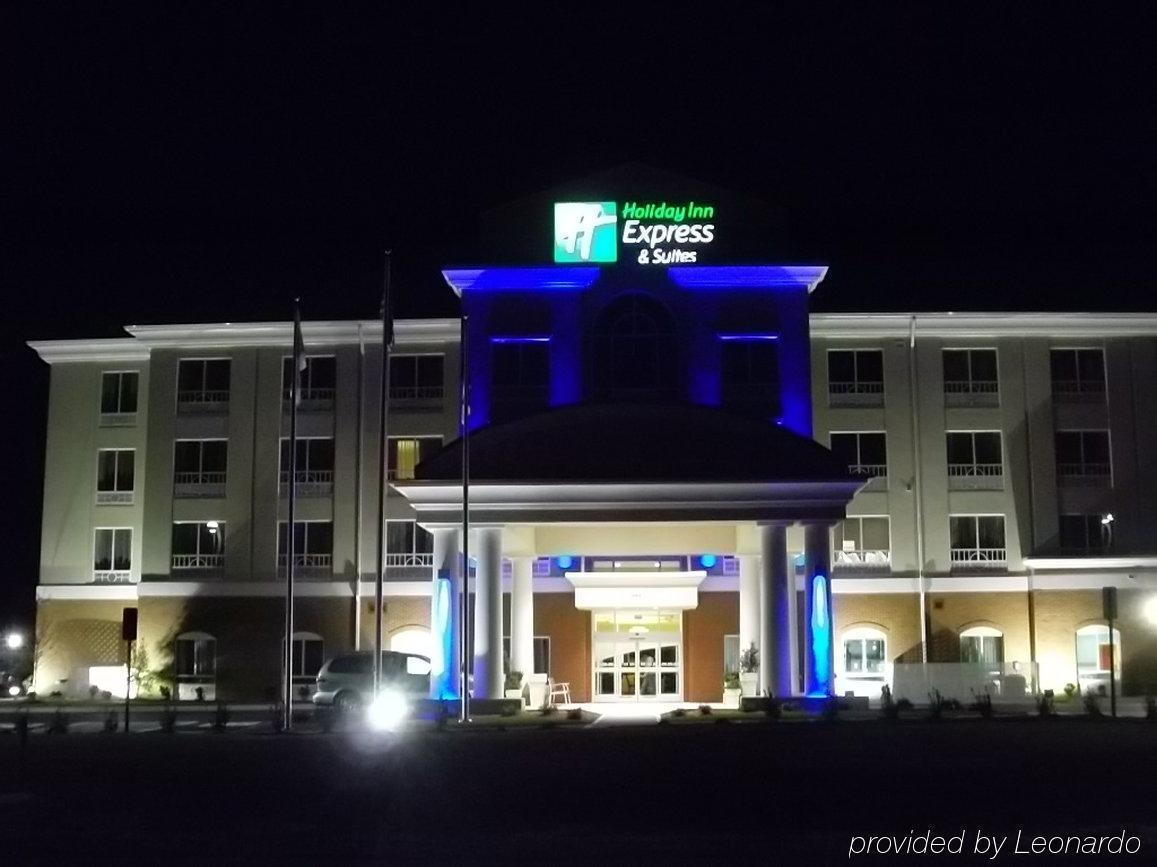 Holiday Inn Express & Suites - Smithfield/Selma By Ihg Ngoại thất bức ảnh