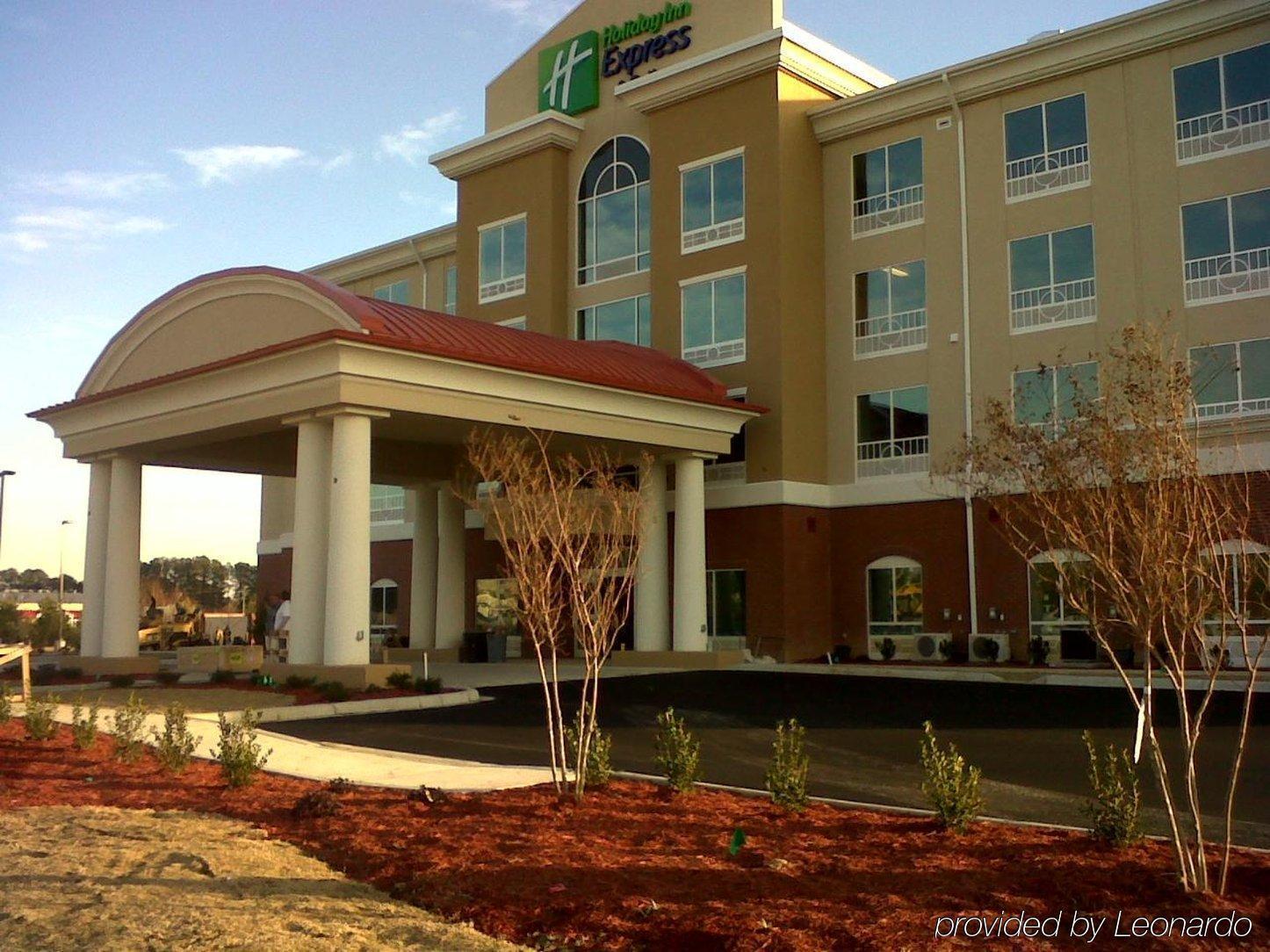 Holiday Inn Express & Suites - Smithfield/Selma By Ihg Ngoại thất bức ảnh